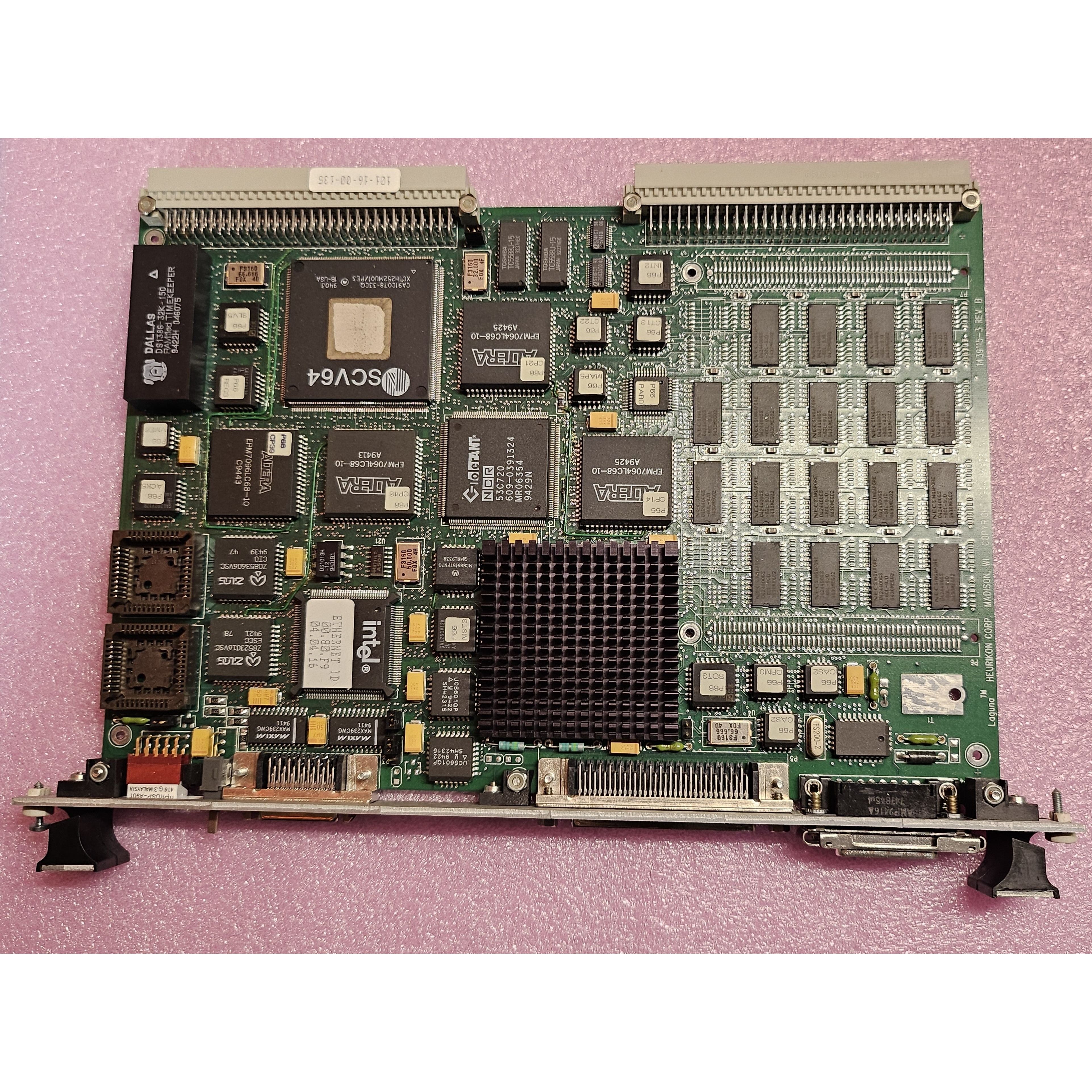 Laguna 1439115 | Heurikon